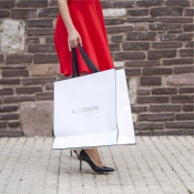 Брендовые бумажные пакеты