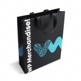 Бумажный пакет с ручками-лентами