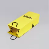 Бумажный пакет с ручками-шнурками