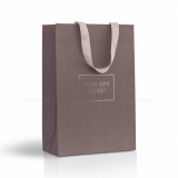 Бумажный пакет-сумка с ручками-лентами